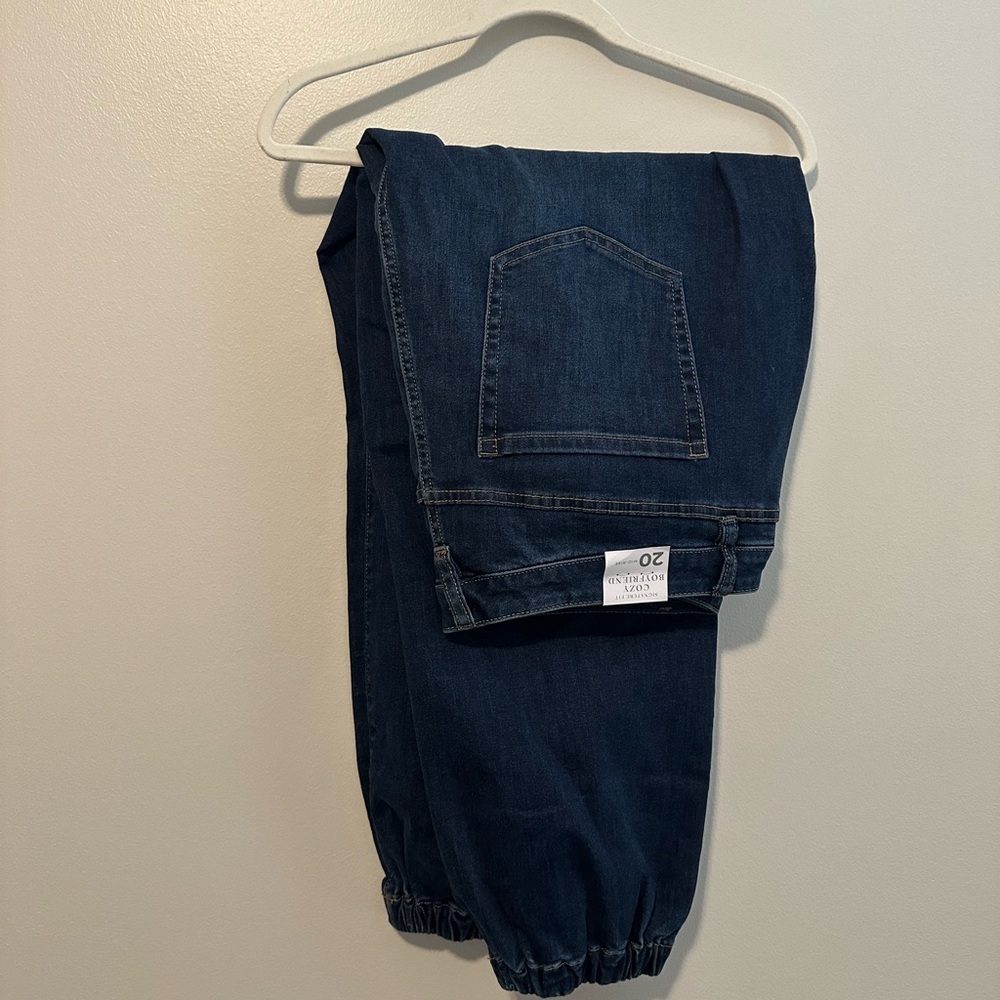 NEW Lane Bryant Women’s Cozy Boyfriend Mid-Rise Jeans Size 20